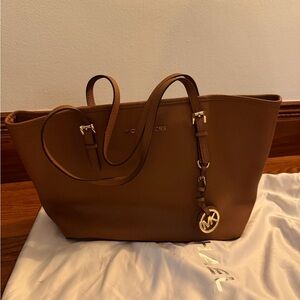 Michael Kors Jet Set Travel Saffiano Leather Tote